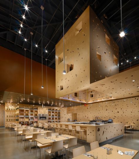 可塑性強的膠合板,展現20世紀建筑材料價值
